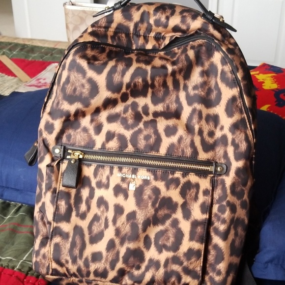 Michael Kors bagpack - Picture 1 of 7